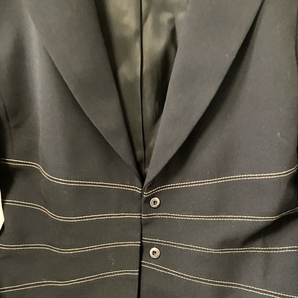 womens black blazer pristine condition dont know brand size small - Picture 2 of 5
